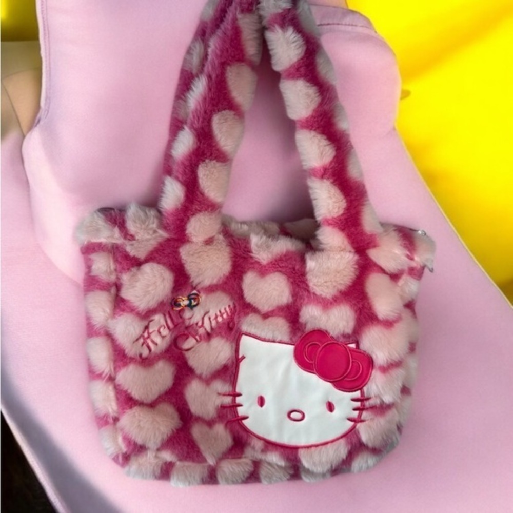 Hello Kitty tote purse Plush Heart Tote Bag Pink Faux Fur